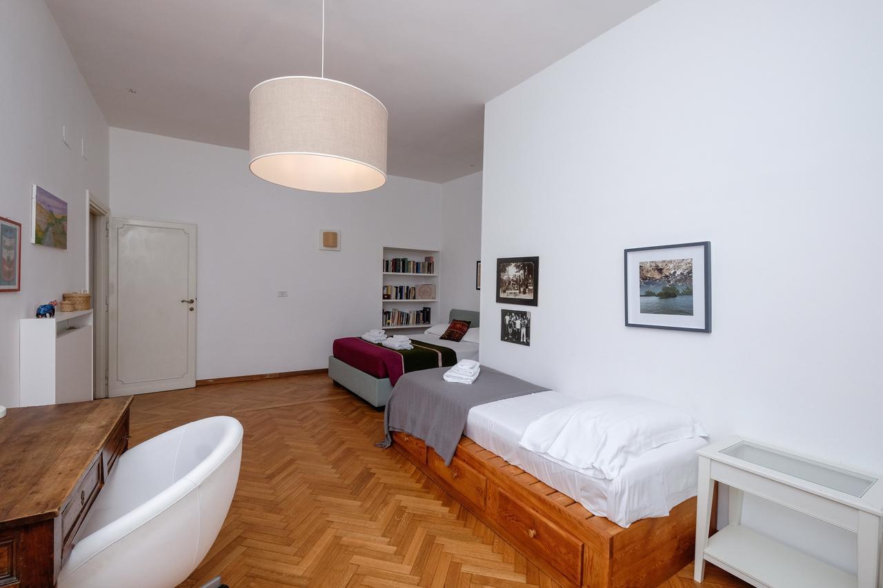 Via Giulia Art & Charm Apartment *