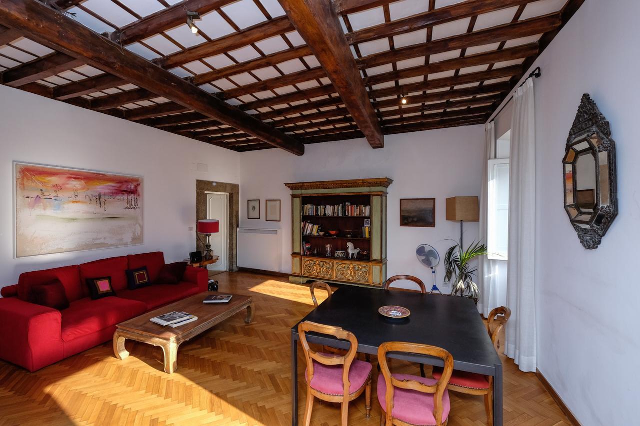 Via Giulia Art & Charm Apartment