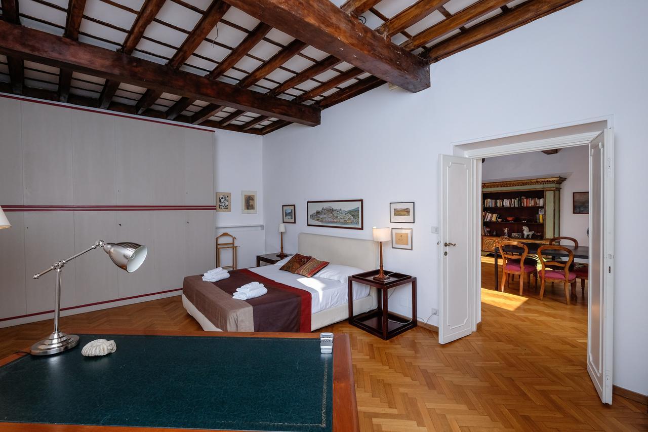Via Giulia Art & Charm Apartamento *